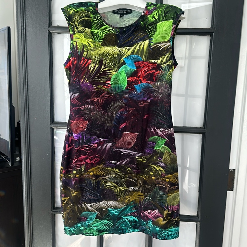 Topshop tropical print padded shoulder mini dress 🌿